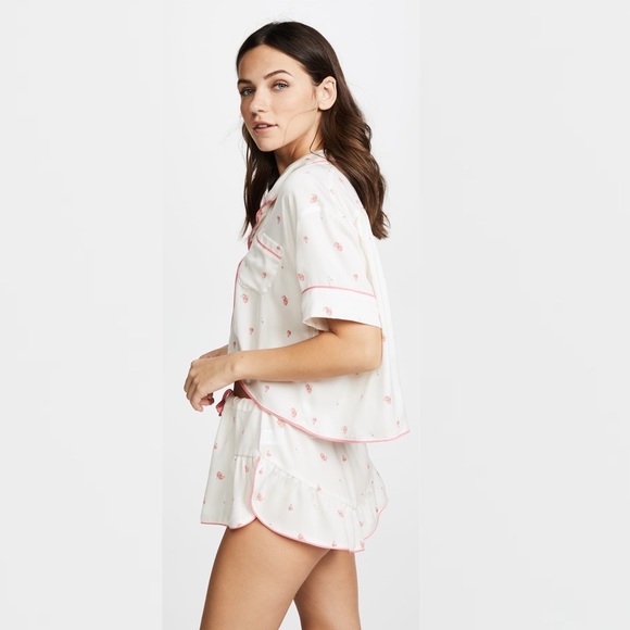 WILDFOX Rosebud Wallpaper Fell For You Pajama Set - Picture 4 of 8